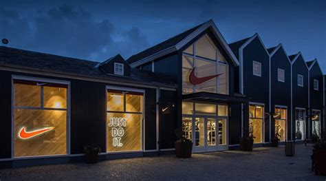 hoeveel winkels van nike zijn er in nederland|nike factory store nederland.